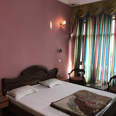 Hotel D R International Ambāla Extérieur photo