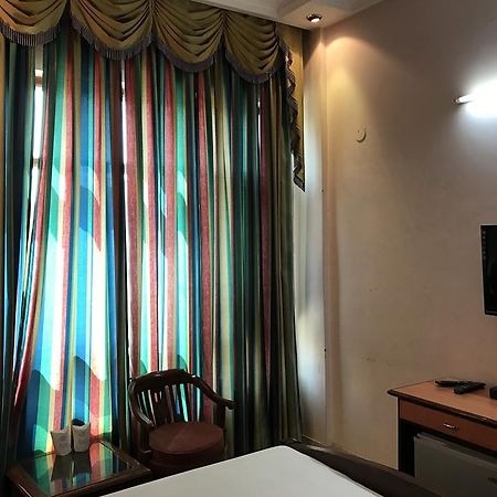 Hotel D R International Ambāla Extérieur photo