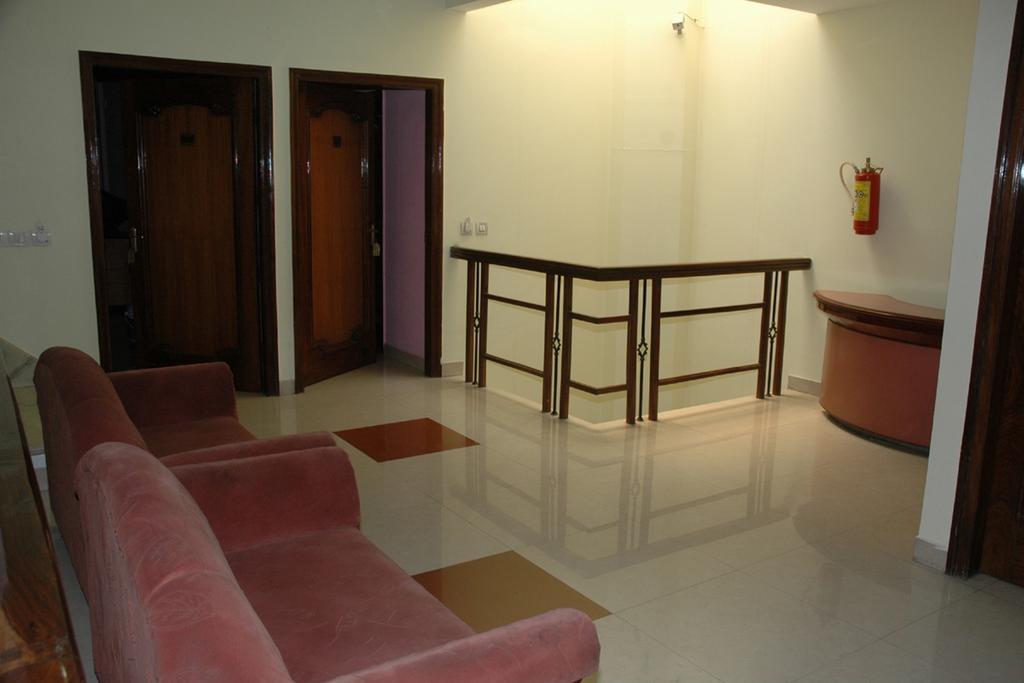 Hotel D R International Ambāla Extérieur photo