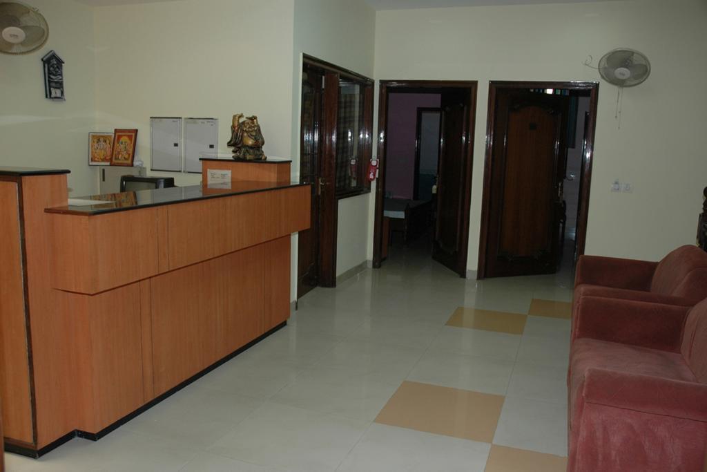Hotel D R International Ambāla Extérieur photo