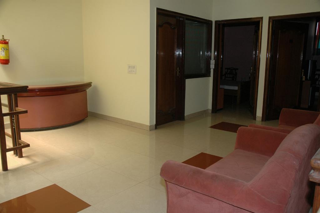 Hotel D R International Ambāla Extérieur photo